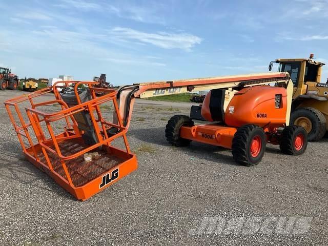 JLG 600A Gelenkteleskoparbeitsbühnen