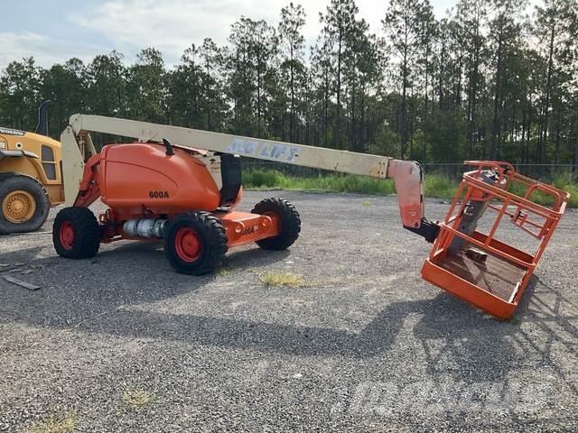 JLG 600A Gelenkteleskoparbeitsbühnen