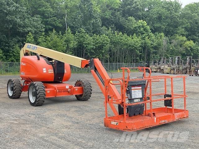 JLG 600AJ Gelenkteleskoparbeitsbühnen