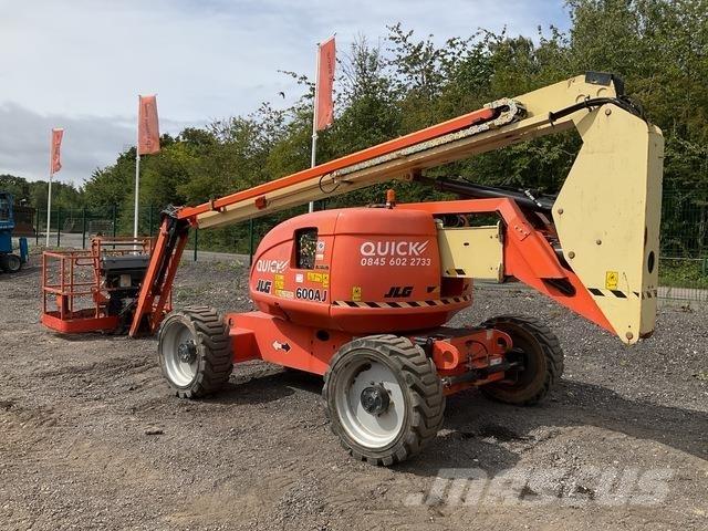 JLG 600AJ Gelenkteleskoparbeitsbühnen