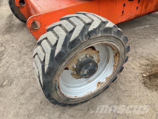 JLG 600AJ Gelenkteleskoparbeitsbühnen