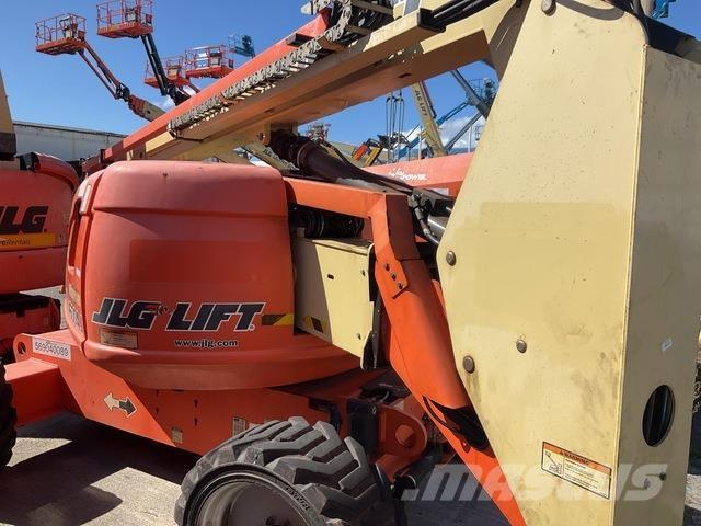 JLG 600AJ Gelenkteleskoparbeitsbühnen