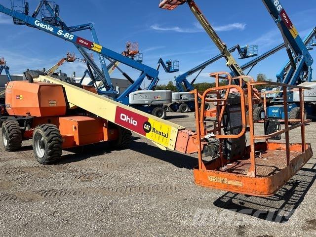 JLG 600S Teleskopbühnen