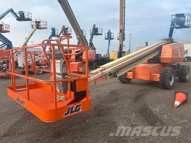 JLG 600S Teleskopbühnen