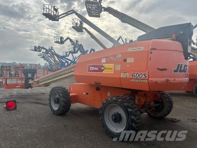 JLG 600S Teleskopbühnen