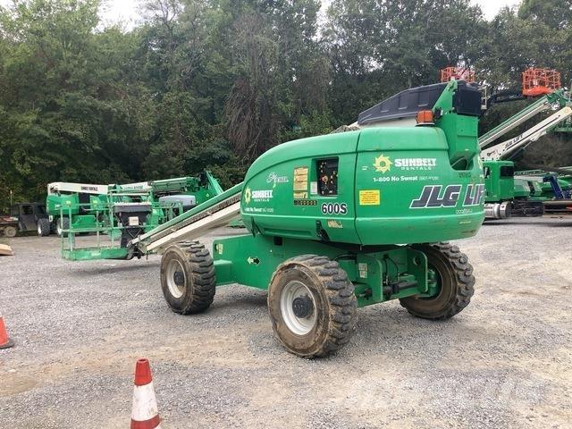 JLG 600S Teleskopbühnen
