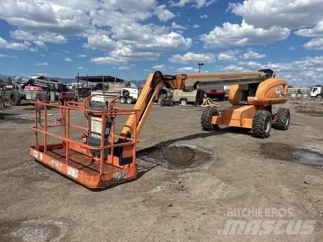 JLG 600SJ 4X4 Gelenkteleskoparbeitsbühnen