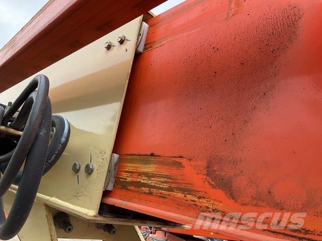 JLG 660SJ Teleskopbühnen