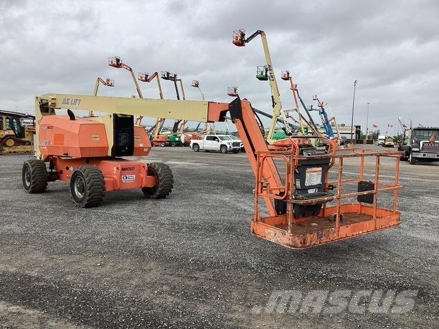 JLG 800 AJ Gelenkteleskoparbeitsbühnen