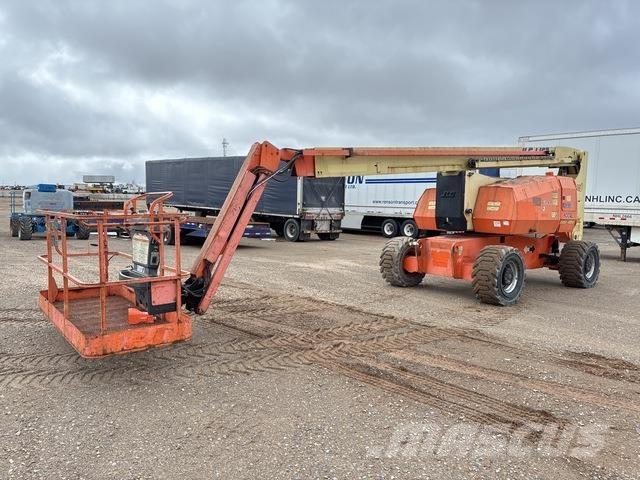 JLG 800 AJ Gelenkteleskoparbeitsbühnen
