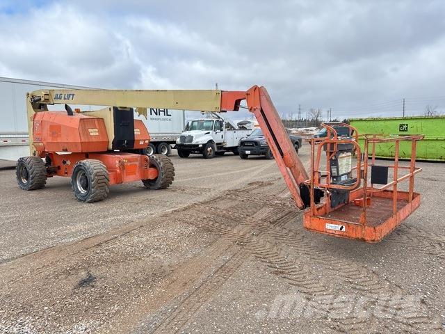 JLG 800 AJ Gelenkteleskoparbeitsbühnen