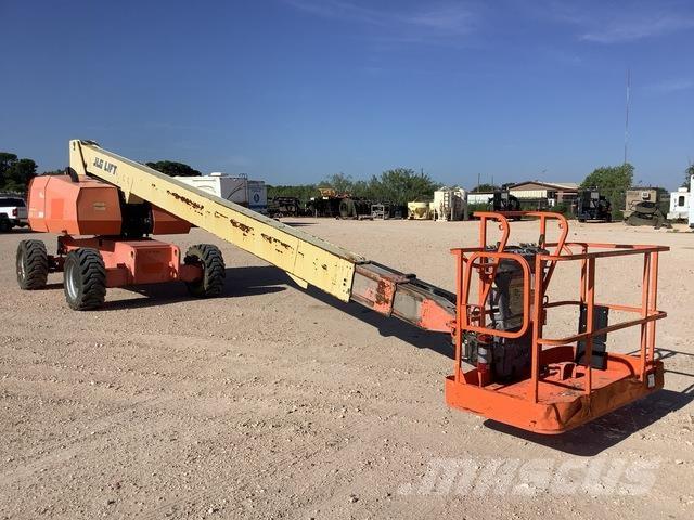 JLG 800S Teleskopbühnen