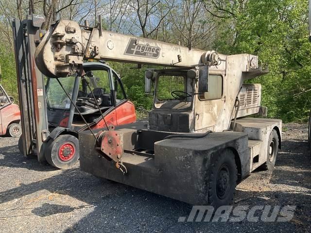JLG 886 Andere Krane