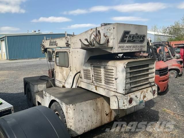 JLG 886 Andere Krane