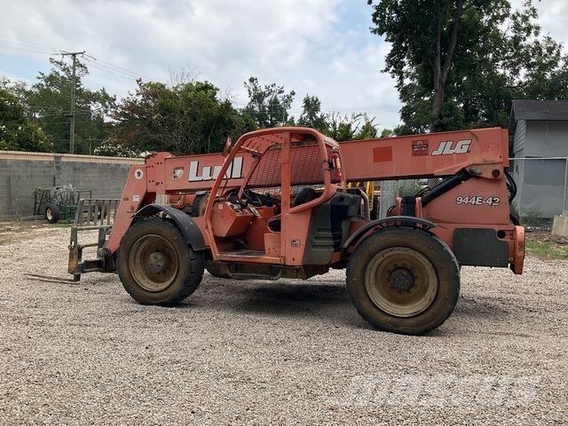 JLG 944E-42 Teleskoplader