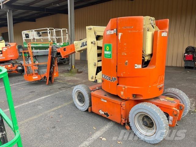 JLG E300 AJP Gelenkteleskoparbeitsbühnen