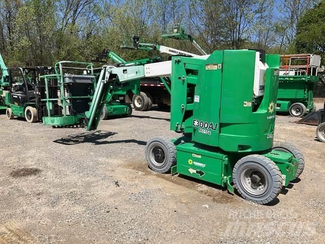 JLG E300AJ Gelenkteleskoparbeitsbühnen