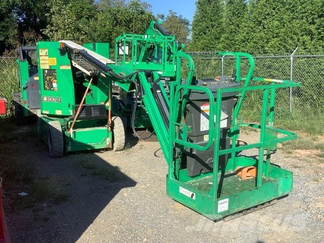 JLG E300AJ Gelenkteleskoparbeitsbühnen