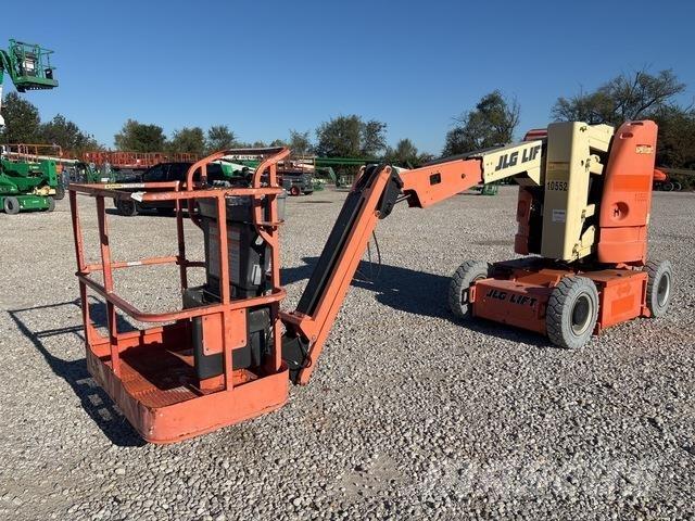 JLG E300AJ Gelenkteleskoparbeitsbühnen