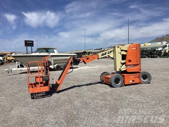 JLG E300AJP Gelenkteleskoparbeitsbühnen
