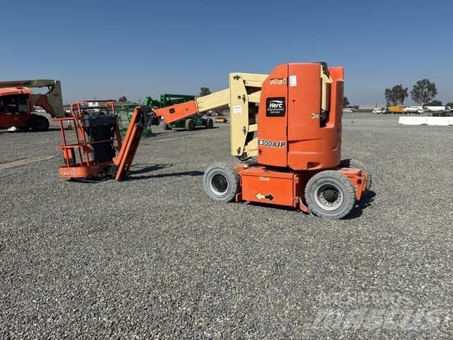 JLG E300AJP Gelenkteleskoparbeitsbühnen