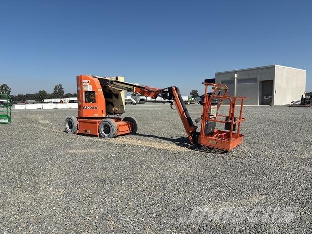 JLG E300AJP Gelenkteleskoparbeitsbühnen