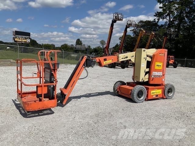 JLG E300AJP Gelenkteleskoparbeitsbühnen