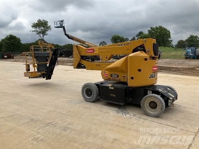 JLG E400AJPN Gelenkteleskoparbeitsbühnen