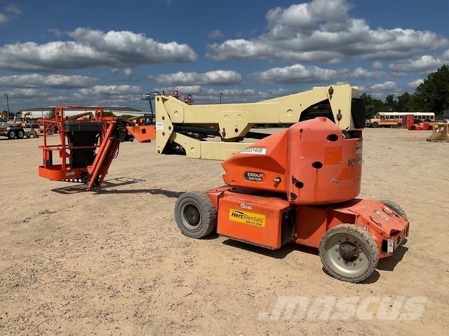 JLG E400AJPN Gelenkteleskoparbeitsbühnen