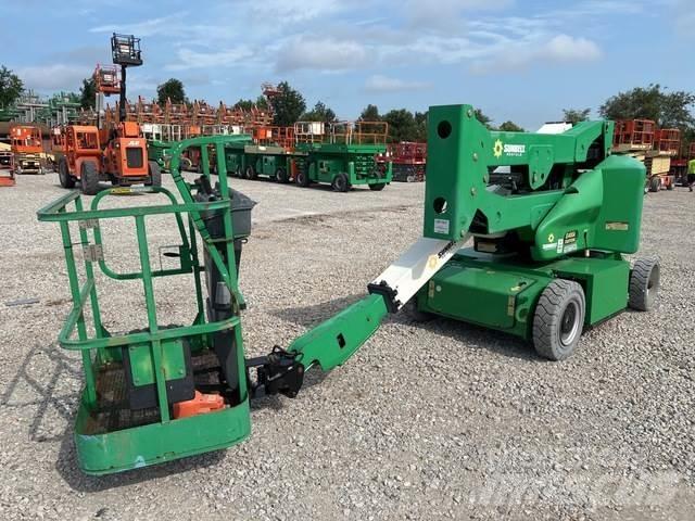 JLG E400AN Gelenkteleskoparbeitsbühnen
