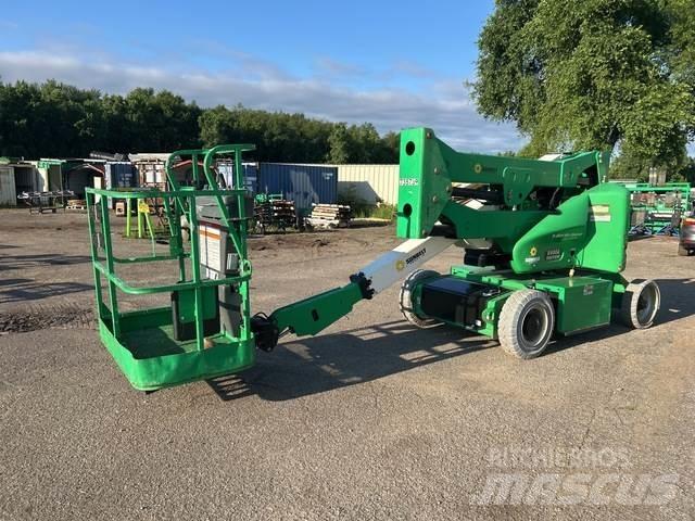 JLG E400AN Gelenkteleskoparbeitsbühnen