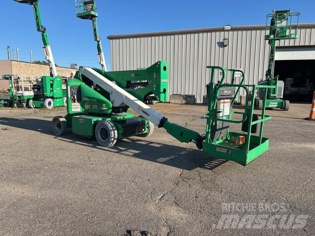 JLG E400AN Gelenkteleskoparbeitsbühnen