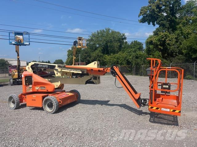 JLG E450AJ Gelenkteleskoparbeitsbühnen