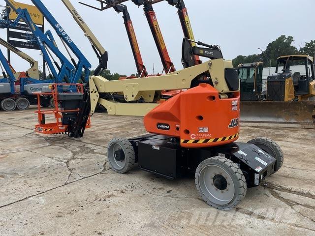 JLG E450AJ Gelenkteleskoparbeitsbühnen