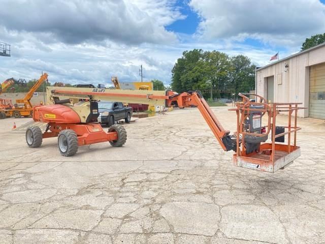 JLG E600JP Gelenkteleskoparbeitsbühnen
