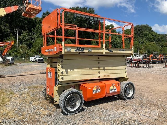 JLG M4069 Scheren-Arbeitsbühnen