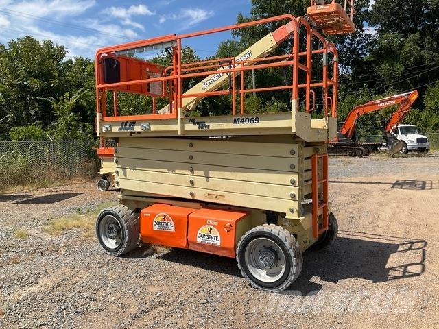 JLG M4069 Scheren-Arbeitsbühnen