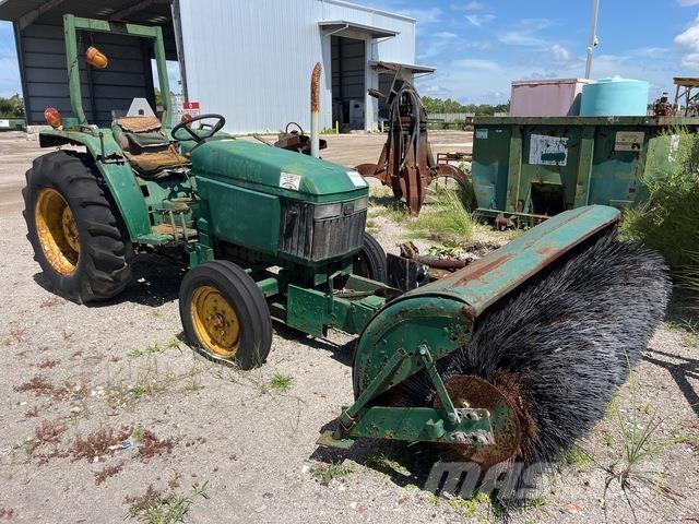 John Deere 970 Innenraumkehrmaschinen