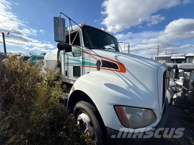 Kenworth  Saug- und Druckwagen