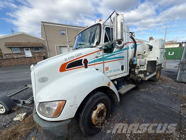 Kenworth  Saug- und Druckwagen