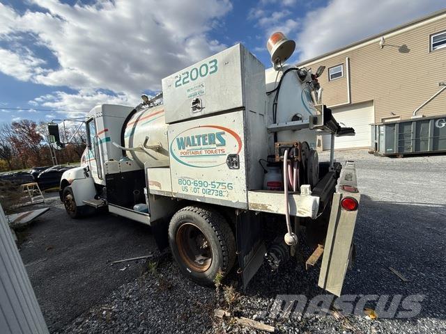 Kenworth  Saug- und Druckwagen