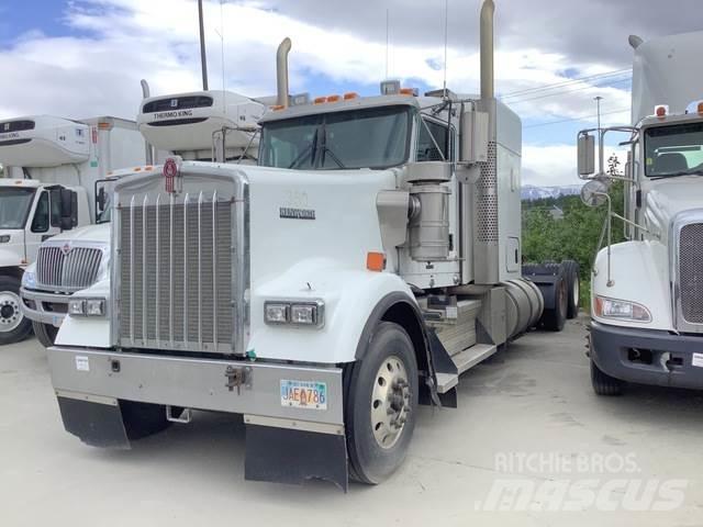 Kenworth DS Sattelzugmaschinen