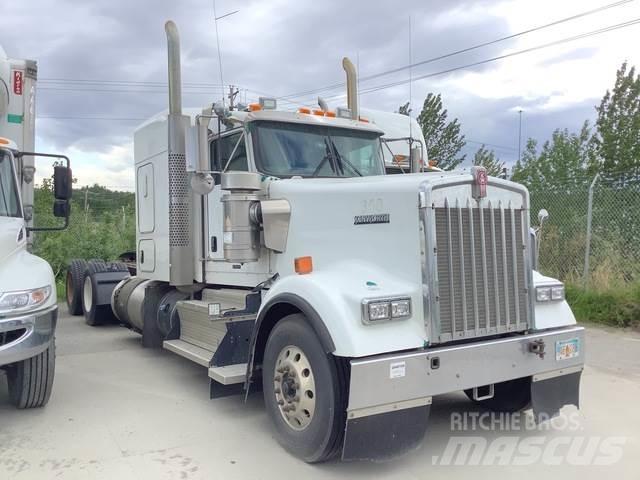 Kenworth DS Sattelzugmaschinen