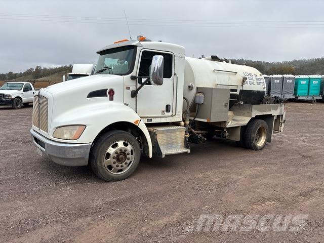 Kenworth T270 Saug- und Druckwagen