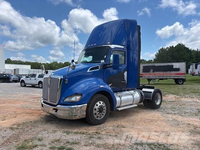 Kenworth T680 Sattelzugmaschinen
