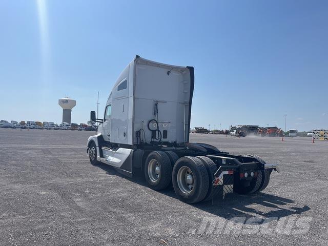 Kenworth T680 Sattelzugmaschinen