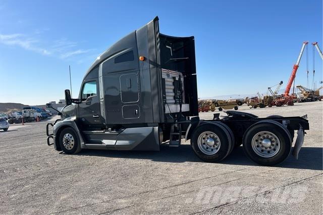 Kenworth T680 Sattelzugmaschinen