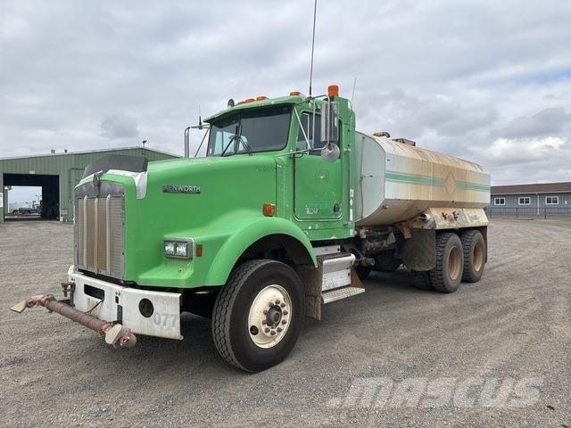 Kenworth T800 Wassertanker
