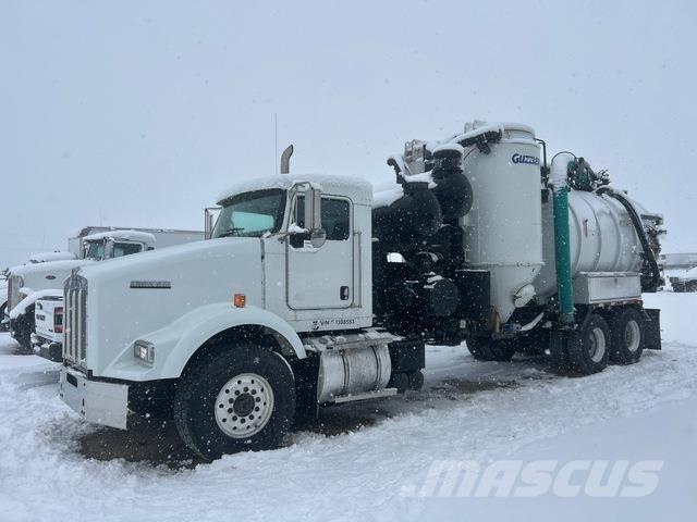 Kenworth T800 Raupenbagger