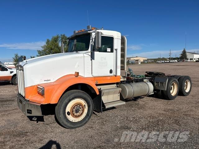 Kenworth T800B Sattelzugmaschinen